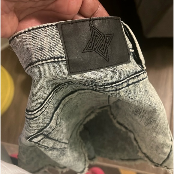 BCBGeneration cheeky shorts - Picture 8 of 8